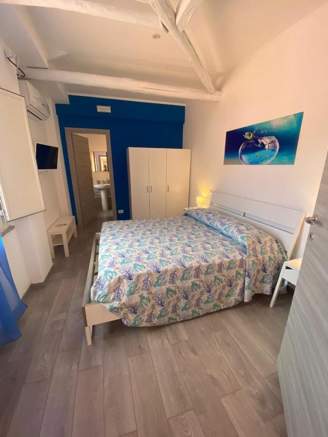 La Conchiglia 2.0 Bed and Breakfast Soverato Marina Exteriör bild